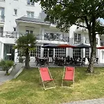 Adonis Hotel *